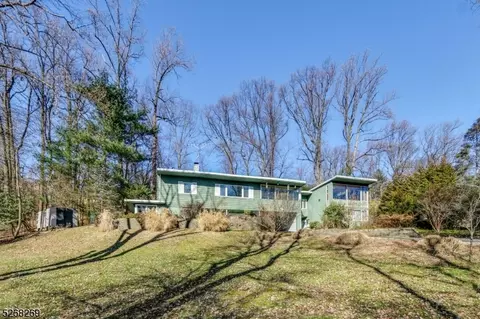 383 Park Slope, Mountainside, NJ 07092