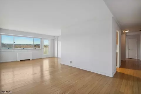 377 S Harrison St 7g #7G, East Orange, NJ 07018