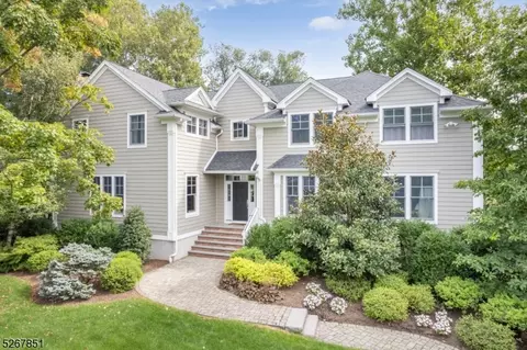 5 Rolling Hill Dr, Chatham Twp, NJ 07928