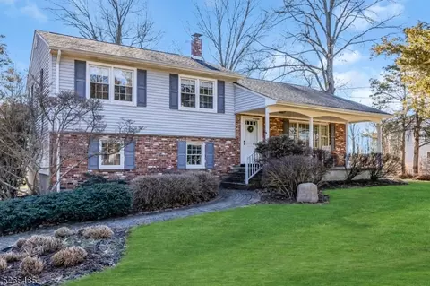 508 Rolling Hills Rd, Bridgewater, NJ 08807