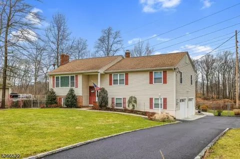 45 Cross Rd, Morris Plains, NJ 07950