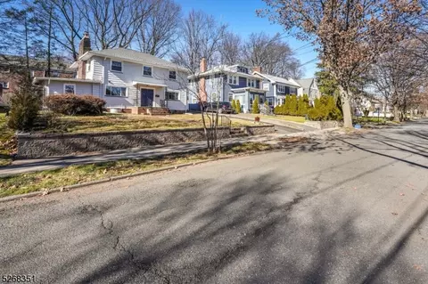 40 Willard Ave, Bloomfield, NJ 07003