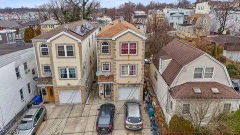 214 19th Ave, Irvington, NJ 07111