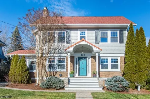 208 Watchung Ave, Montclair, NJ 07043