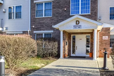 54 Mountainview Ct, Riverdale, NJ 07457