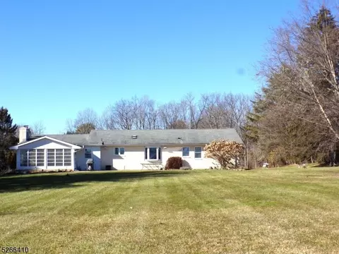 99 Union Brick Rd, Blairstown, NJ 07825