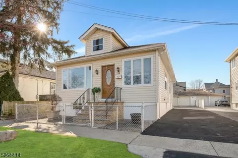 138 Grand Ave, Hawthorne, NJ 07506