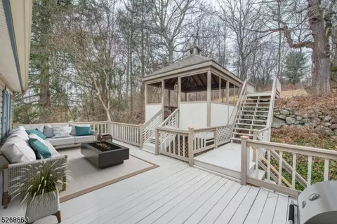 264 Hoffman Rd, Mansfield Twp, NJ 07865
