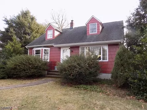 17 Pomona Ave, Pequannock Twp, NJ 07444