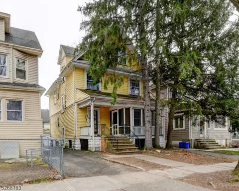 28 Emerson St, East Orange, NJ 07018