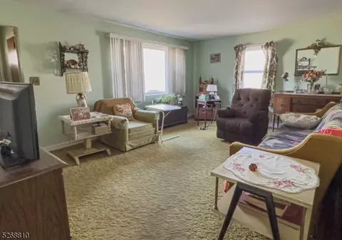 39 Meisel Ave, Springfield, NJ 07081 photo 9