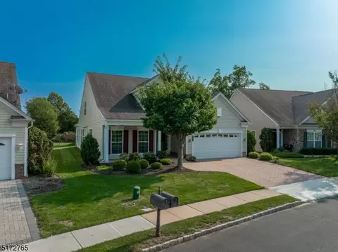 290 Longwood Ln, Franklin Twp, NJ 08873