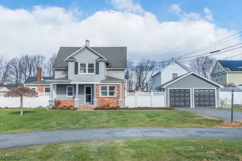 19 N First Ave, Roxbury Twp, NJ 07847