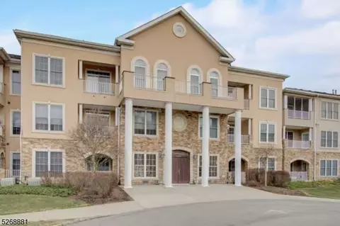405 Cleveland Ln, Rockaway, NJ 07866
