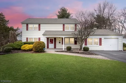 24 Evergreen Rd, Franklin Twp, NJ 08873