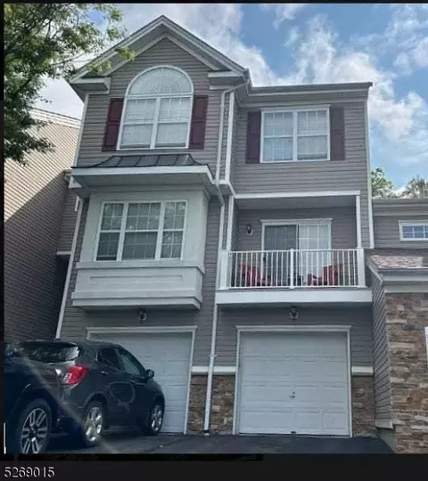 159 Vista Ter, Pompton Lakes, NJ 07442