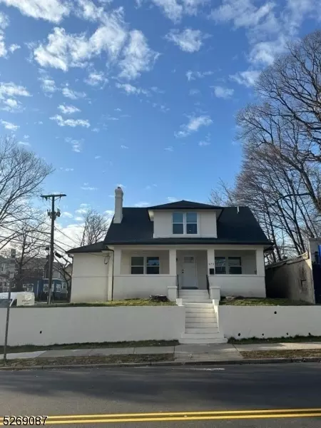 675 Sanford Ave, Newark, NJ 07106