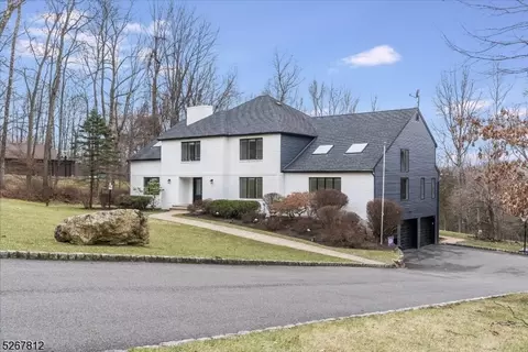 71 Lambert Dr, Sparta, NJ 07871
