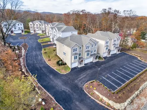 20 Mountain Ave # -2, Wanaque, NJ 07465