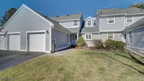 23 Village Dr, Montville, NJ 07045