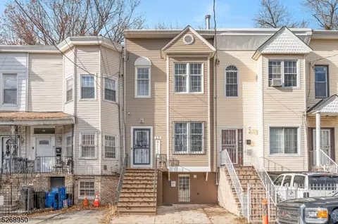 45 Arlington Ave, Jersey City, NJ 07305