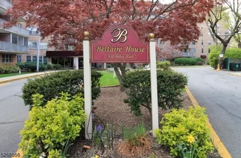 530 Valley Rd #2 A, Montclair, NJ 07043