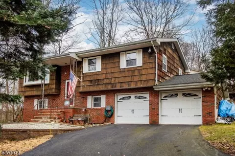 18 The Rotunda, Byram Twp, NJ 07821