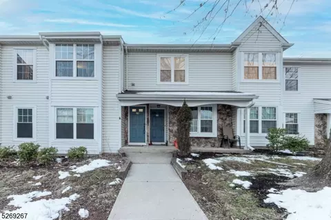 78 Oswestry Way, Somerset, NJ 08873