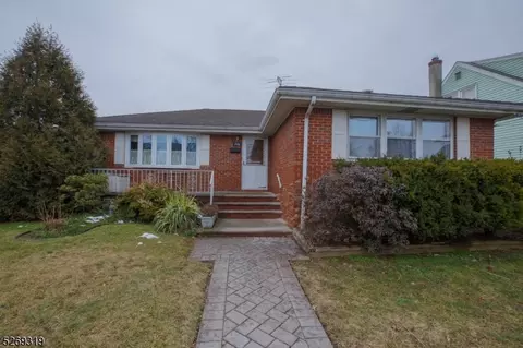 226 Clinton St, Linden, NJ 07036