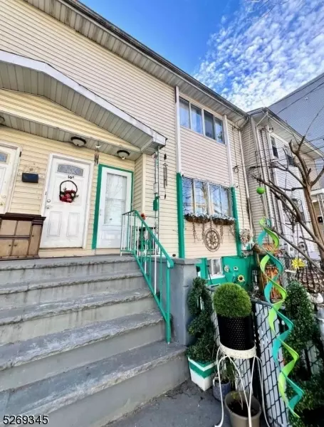 14-16 Pearl St, Paterson, NJ 07501