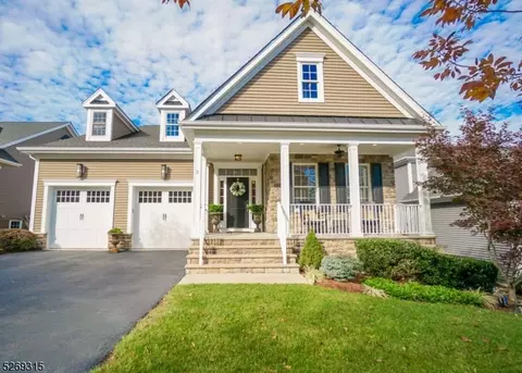 5 Newbury St, Montgomery, NJ 08558