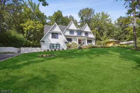 298 Hillside Ave, Chatham, NJ 07928