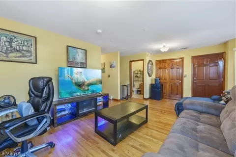 421 Centre St, Nutley, NJ 07110 photo 10