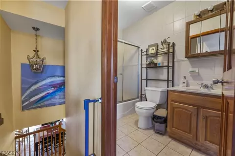 421 Centre St, Nutley, NJ 07110 photo 11