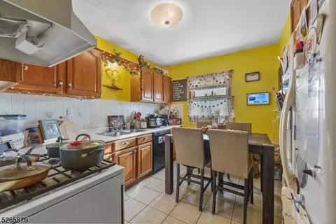 421 Centre St, Nutley, NJ 07110 photo 26