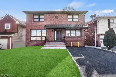 816 Middlesex St, Linden, NJ 07036