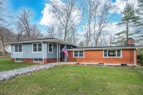 19 Virginia Rd, Montville, NJ 07045