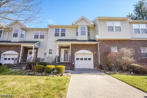 54 Rockcreek Ter, Riverdale, NJ 07457