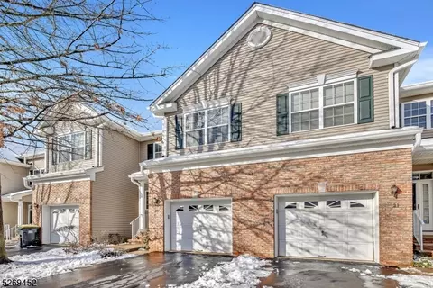 29 Truman Ave, Princeton, NJ 08540