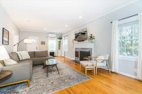 144 Park Ave, Hanover, NJ 07981