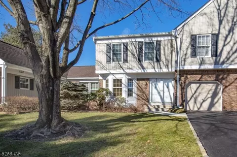 13 Dexter Dr N, Bernards, NJ 07920