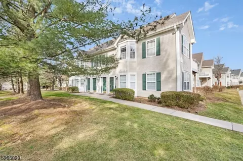 85 Williamson Ct, Bridgewater, NJ 08807