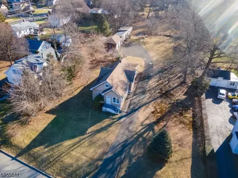 260 Manchester Ave, North Haledon, NJ 07508