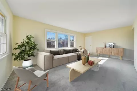 7 Dartmouth Ave #1B, Bridgewater, NJ 08807
