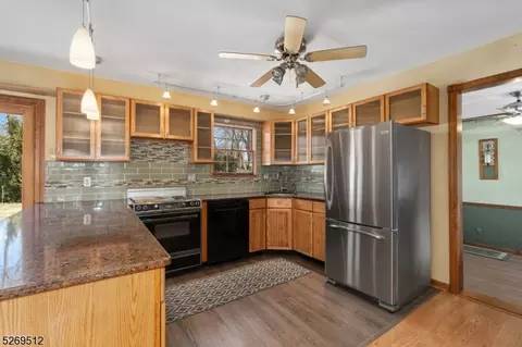 25 Hamilton Ave, Wayne, NJ 07470 photo 8