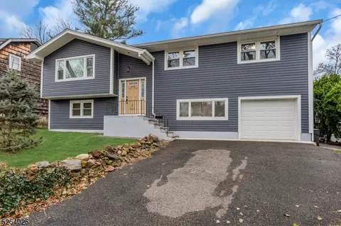 124 Maple St, Leonia, NJ 07605