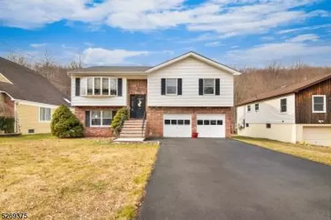 76 Comanche Ave, Rockaway Twp, NJ 07866