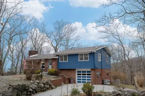 9 Deer Run, Byram Twp, NJ 07821