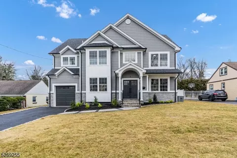 3 Orchard Ter, Clark, NJ 07066