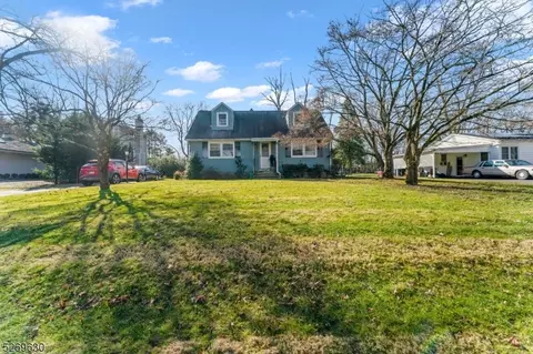 45 Crescent Ave, Rocky Hill, NJ 08553